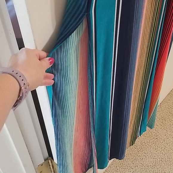 Colorful crossback maxi dress - Picture 7 of 8